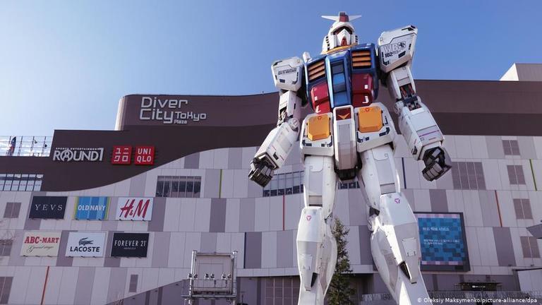 Gundam, el robot gigante de Japón, dio sus primeros pasos