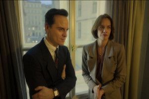 ‘Oslo’, protagonizada por Ruth Wilson y Andrew Scott, se estrena el 29 de mayo exclusivamente por HBO