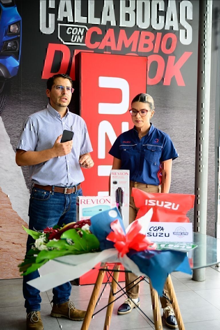 Milagro Mena recibió reconocimiento de la Serie CR MTB