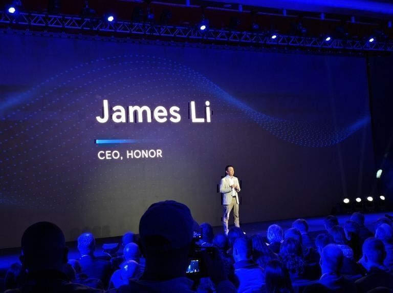 HONOR presenta su nueva estrategia corporativa para completar su transición hacia una empresa de ecosistemas de dispositivos con IA