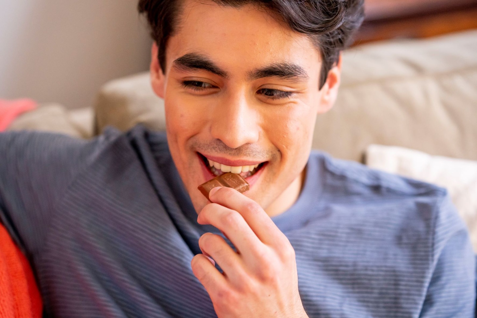 Mondelēz impulsa un snackeo más consciente y equilibrado