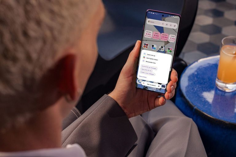 Motorola presenta Microsoft Copilot Vision integrado en moto ai, que convierte la cámara en una puerta de acceso al descubrimiento en tiempo real