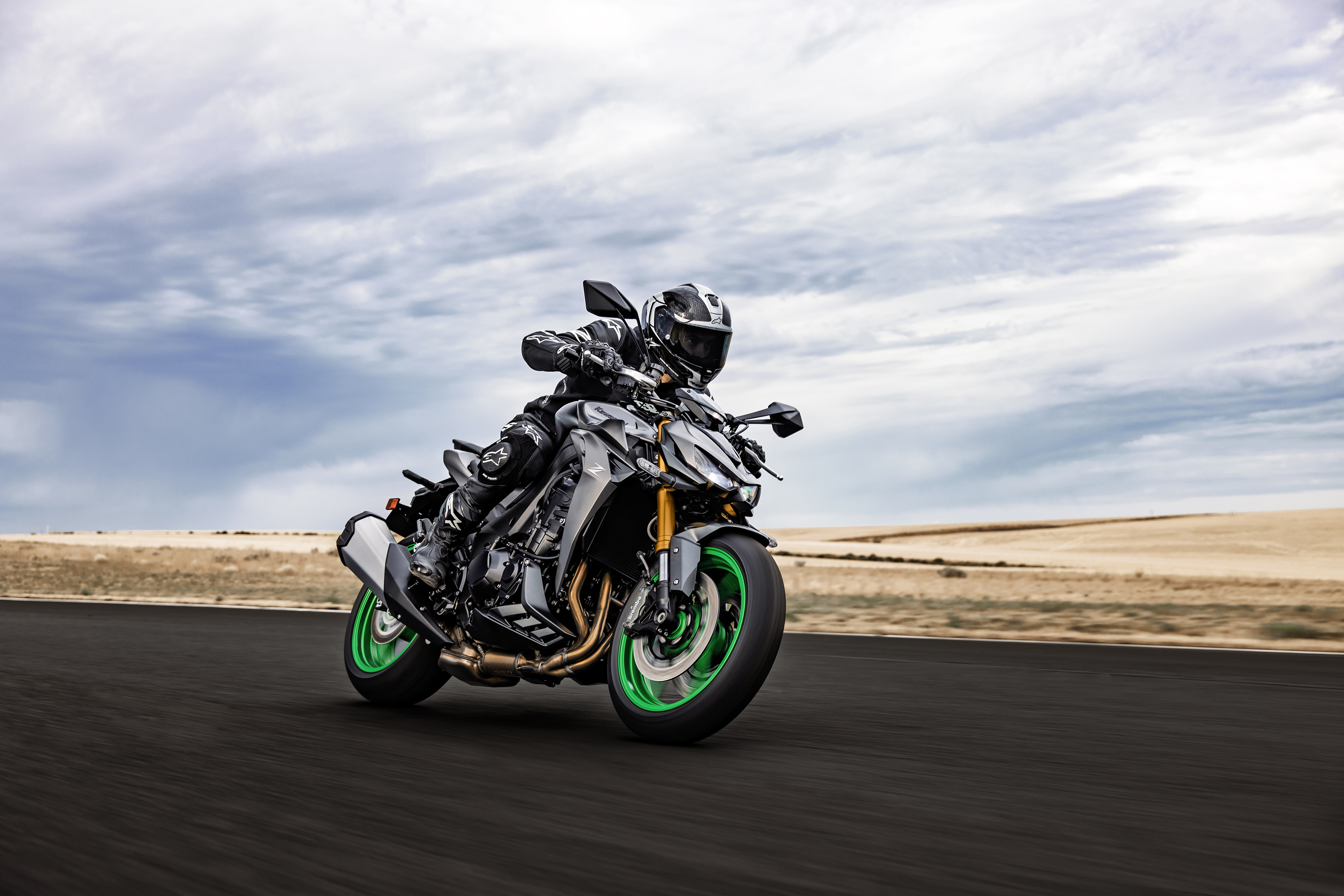 Kawasaki renueva línea de productos con tres nuevos modelos 2026