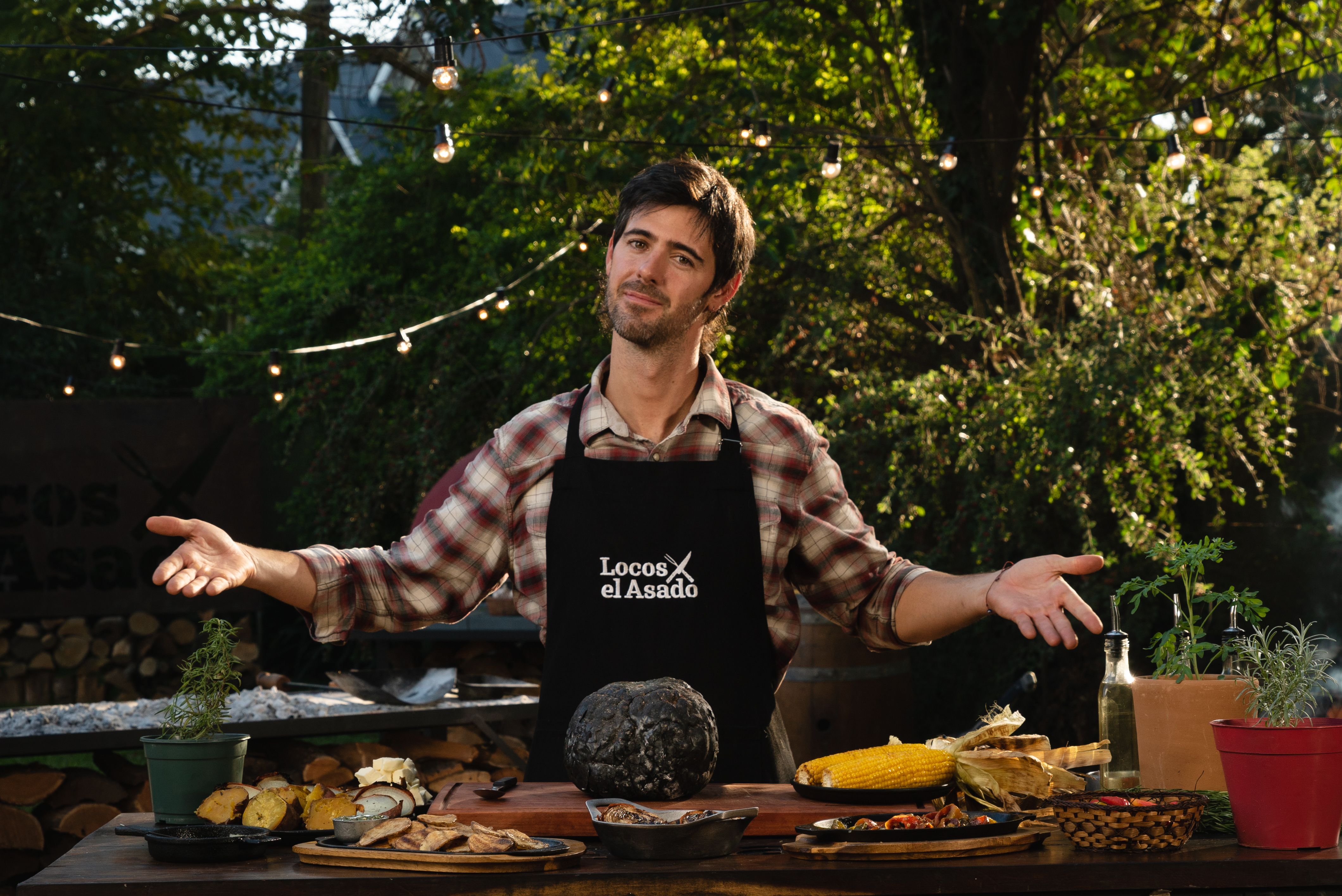 LAUCHA Y LOCOS POR EL ASADO LLEGAN A  COSTA RICA