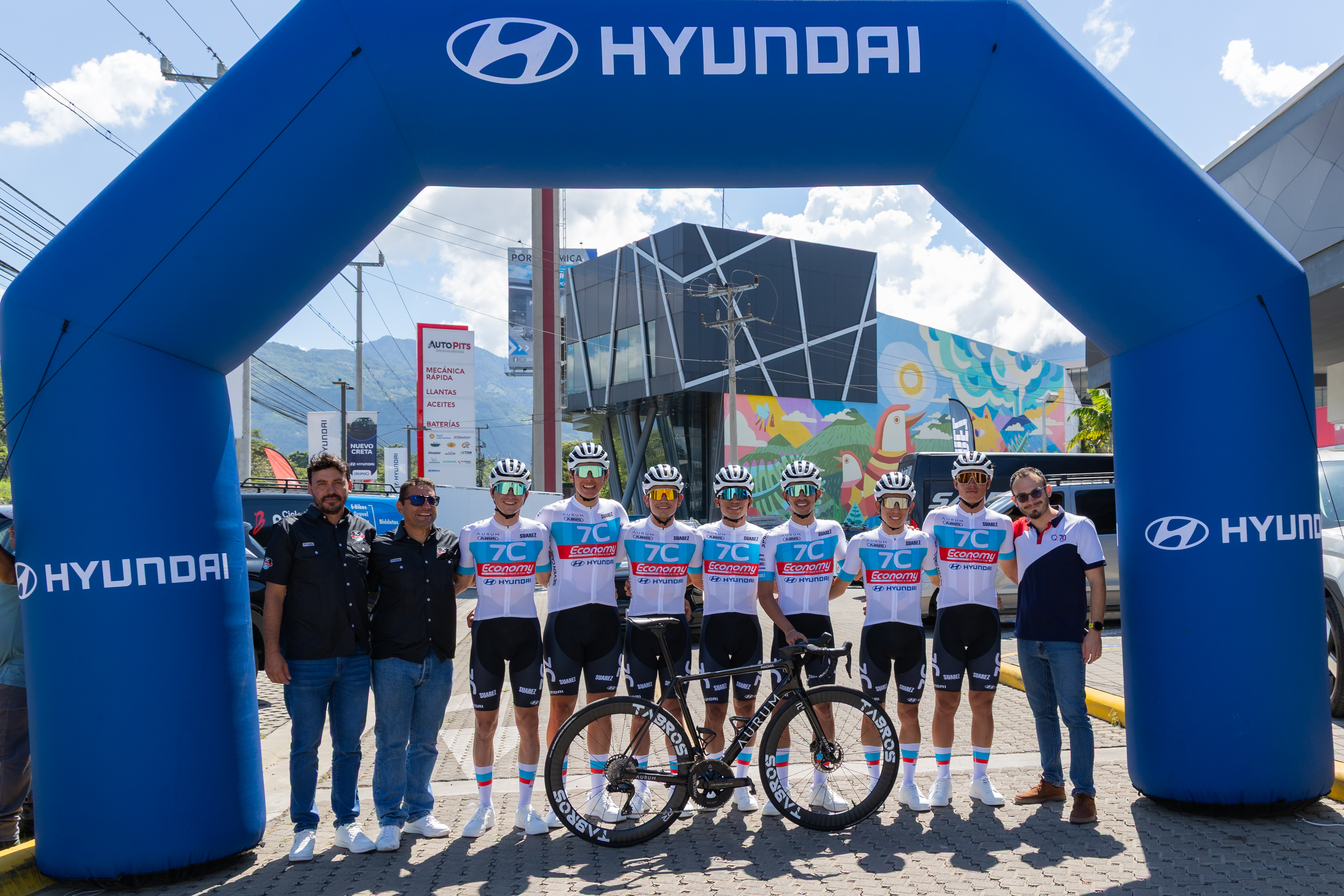 Equipo 7C Economy Hyundai presentó su alineación para la Vuelta a Costa Rica