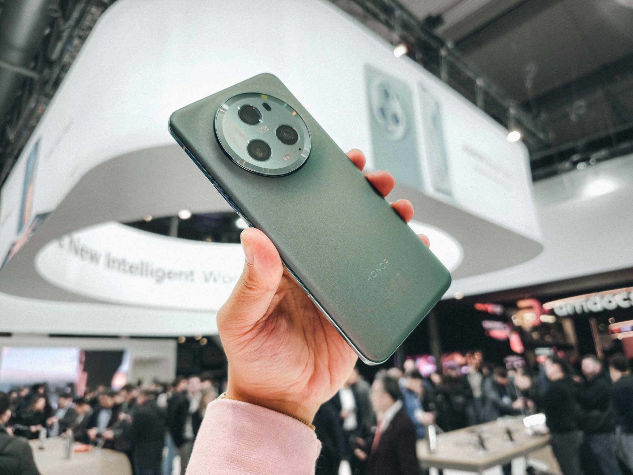 HONOR lidera el crecimiento global de smartphones con expansión del 55% y consolida a LATAM como su mercado más importante