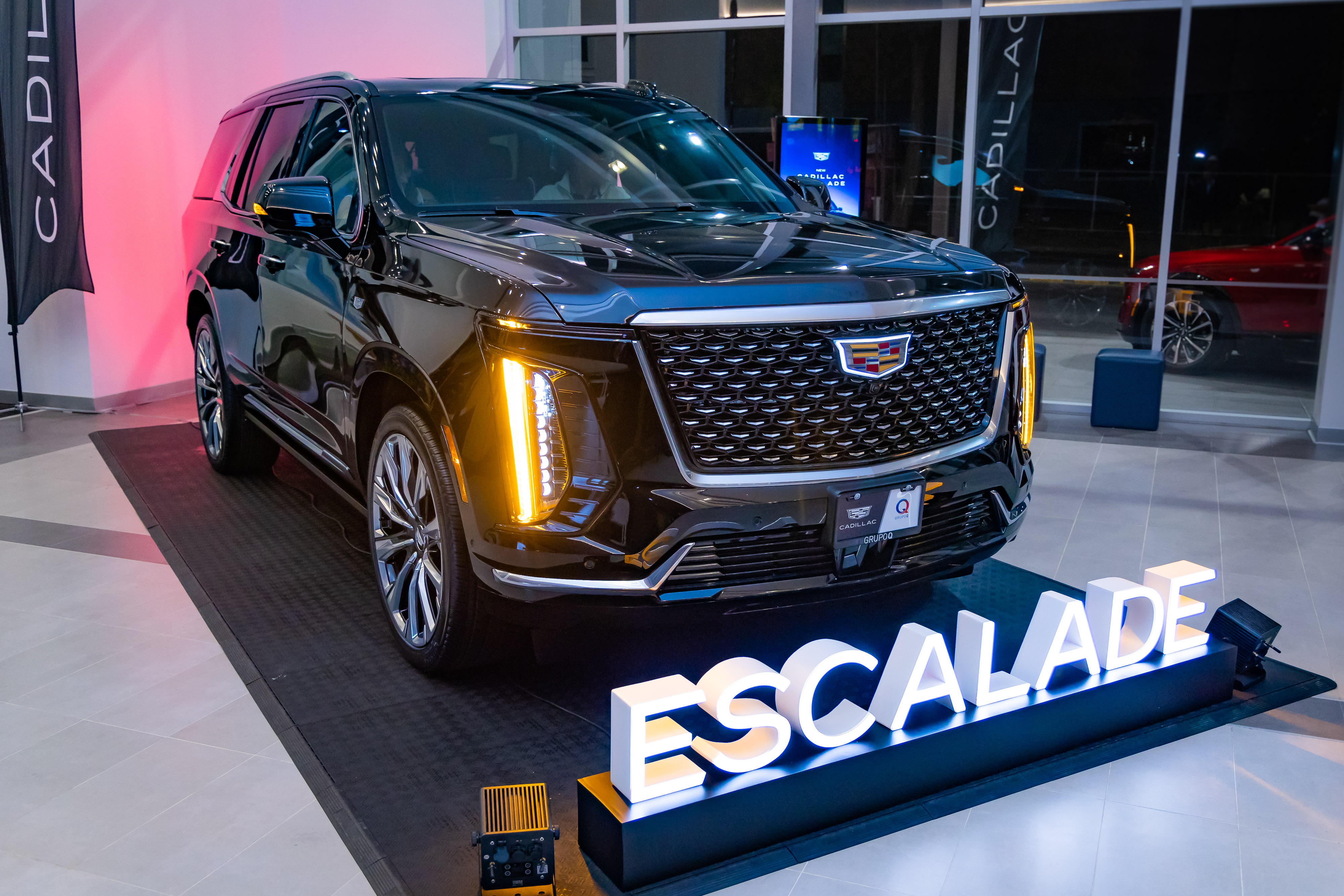 Nueva Cadillac Escalade lleva el lujo al extremo