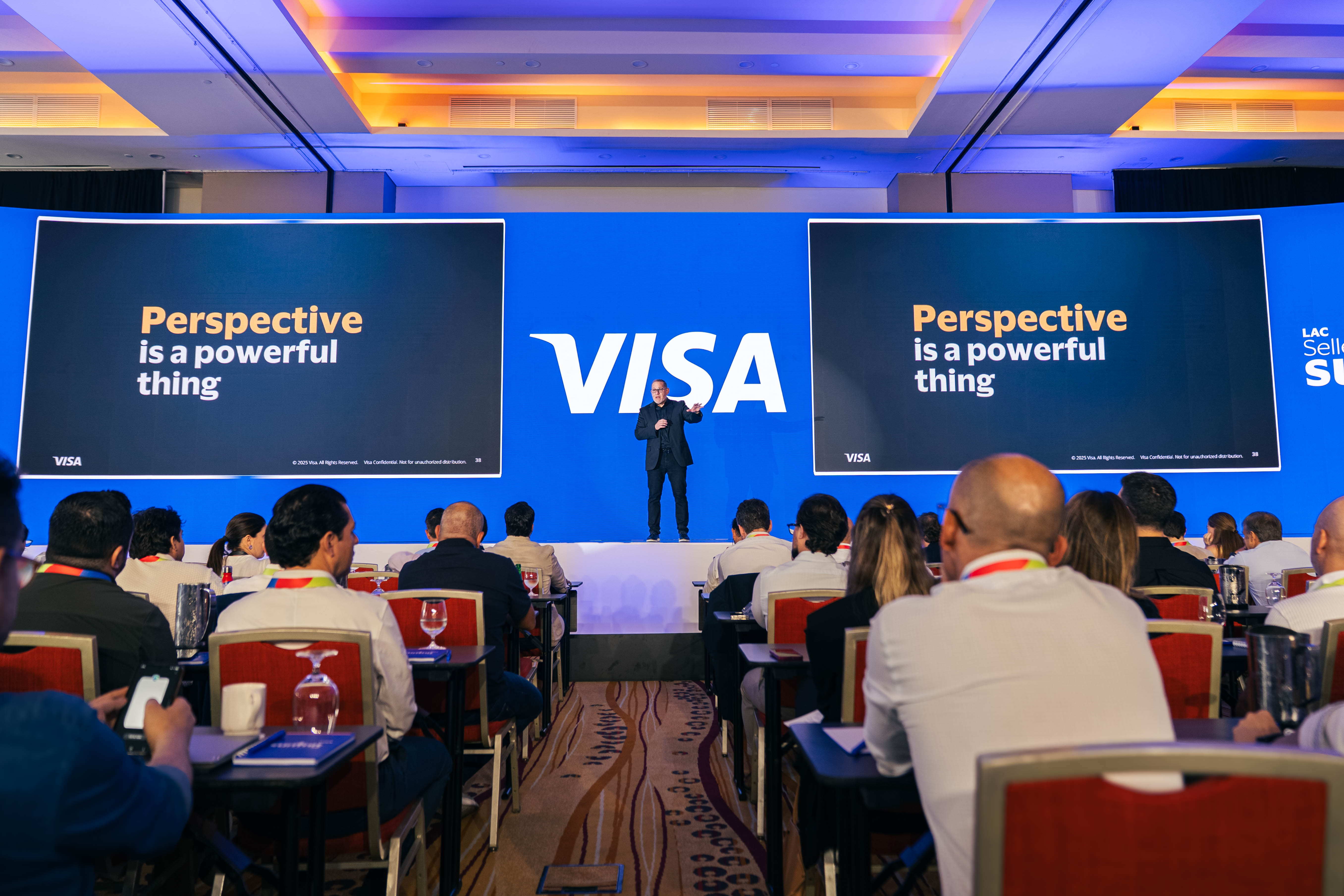Visa Intelligent Authorization moderniza el procesamiento de pagos para bancos e instituciones financieras, desbloqueando la 'era de la innovación'
