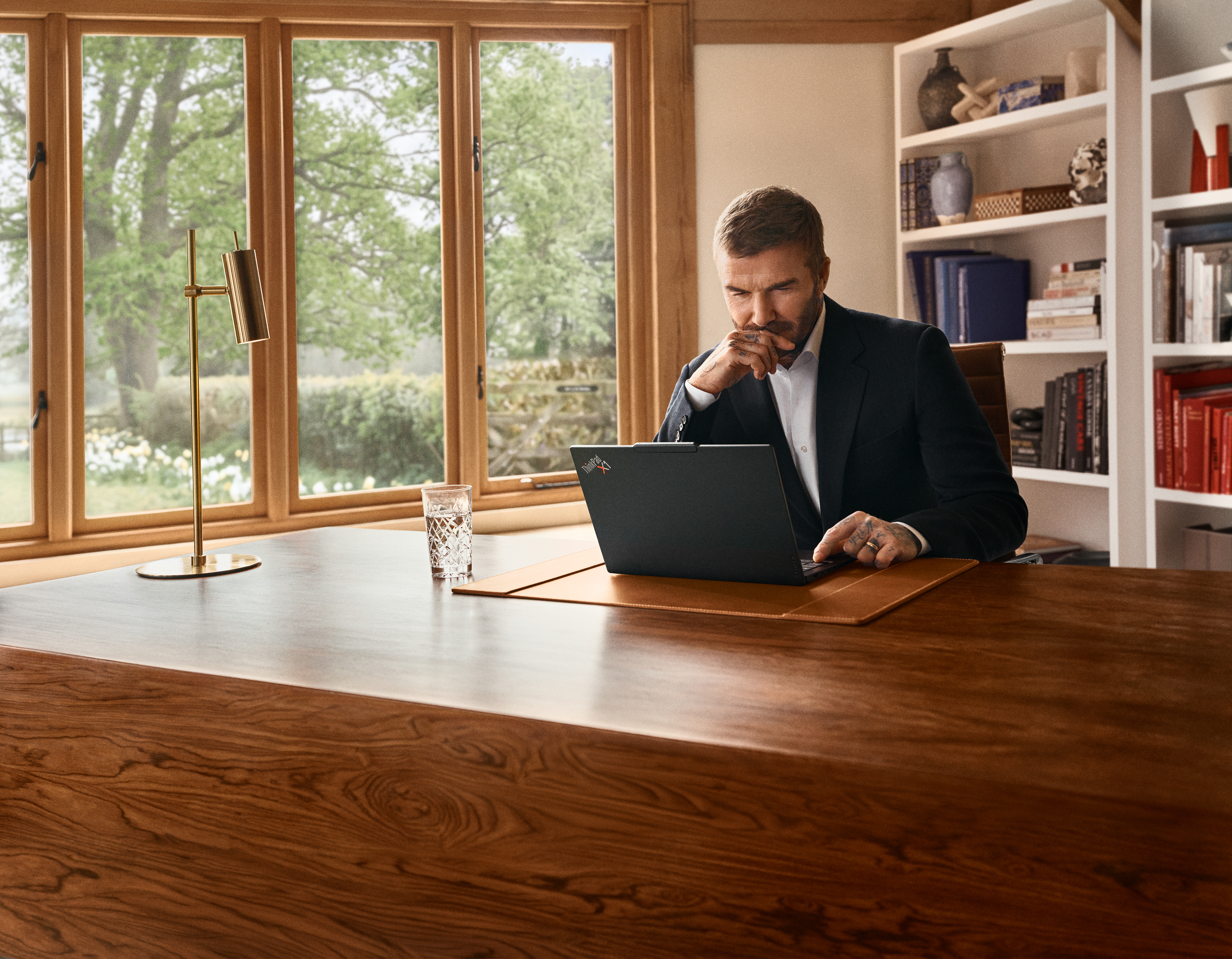 Lenovo lanza campaña global con David Beckham