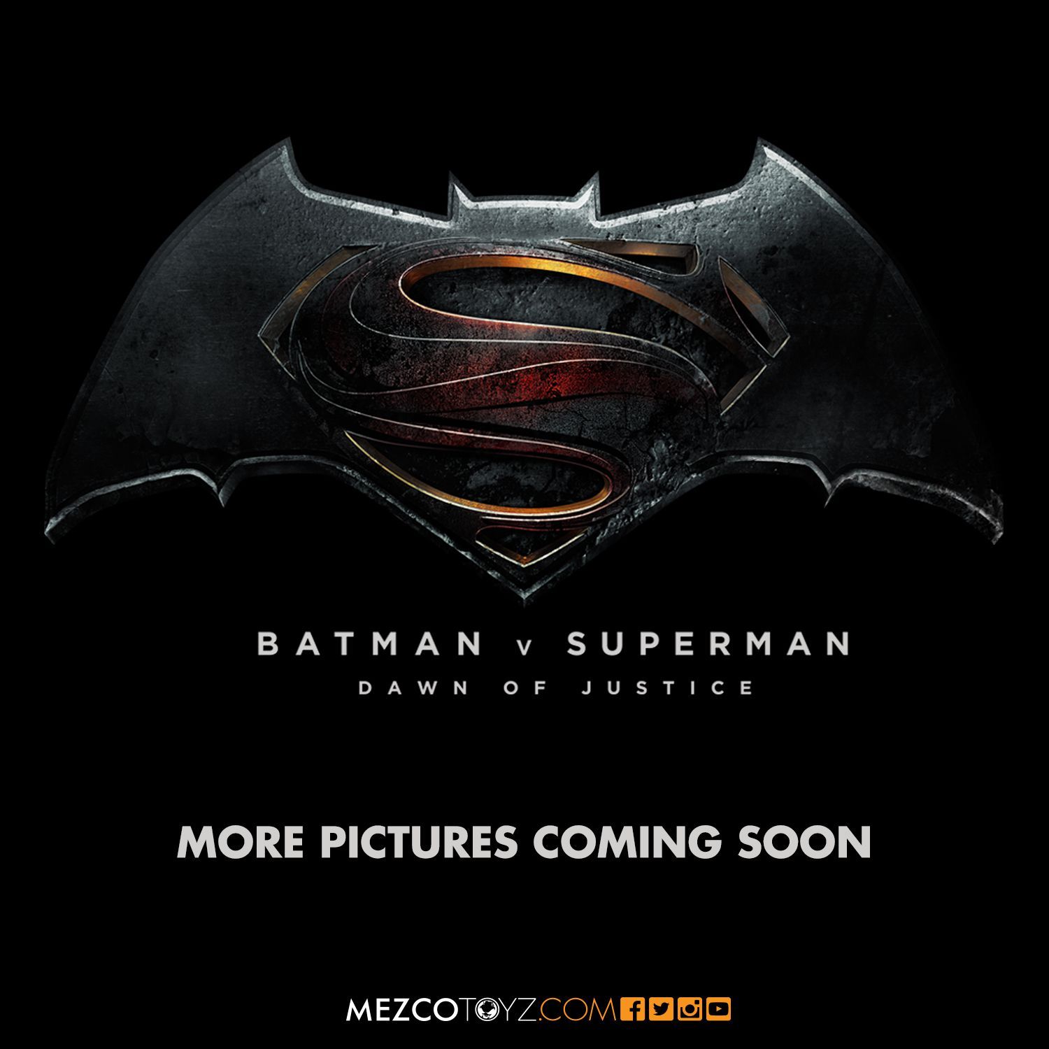 [MezcoToyz] Batman V Superman