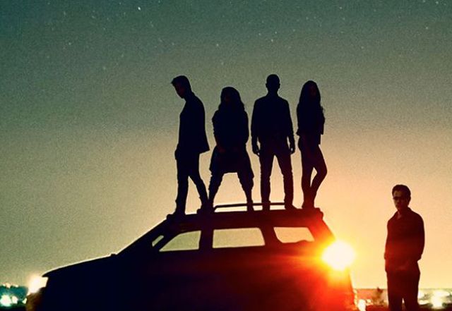 Vean el primer póster del reboot de los Power Rangers