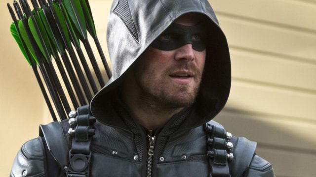 Stephen Amell comparte video de despedida para Arrow