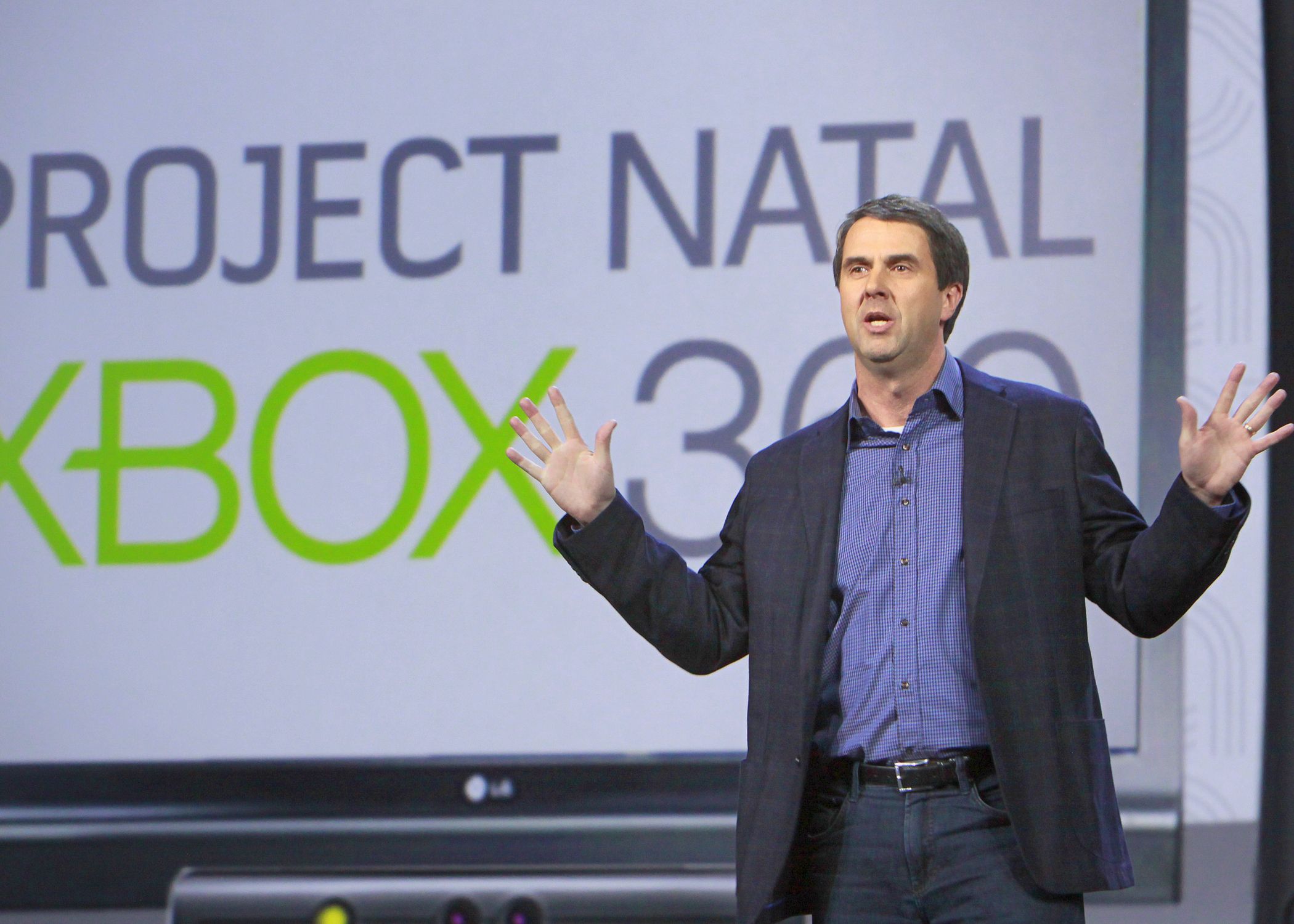 Robbie Bach, ex-jefe de Xbox sale a la defensa por Nintendo