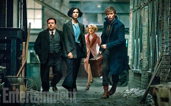 J.K. Rowling confirma que se producirán cinco películas de Fantastic Beasts