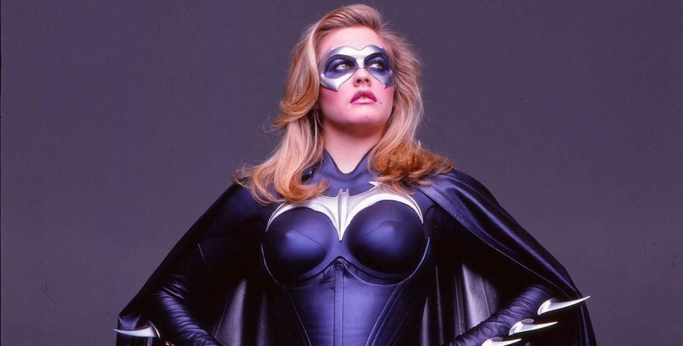Joss Whedon habla sobre incluir un cameo de Alicia Silverstone en Batgirl