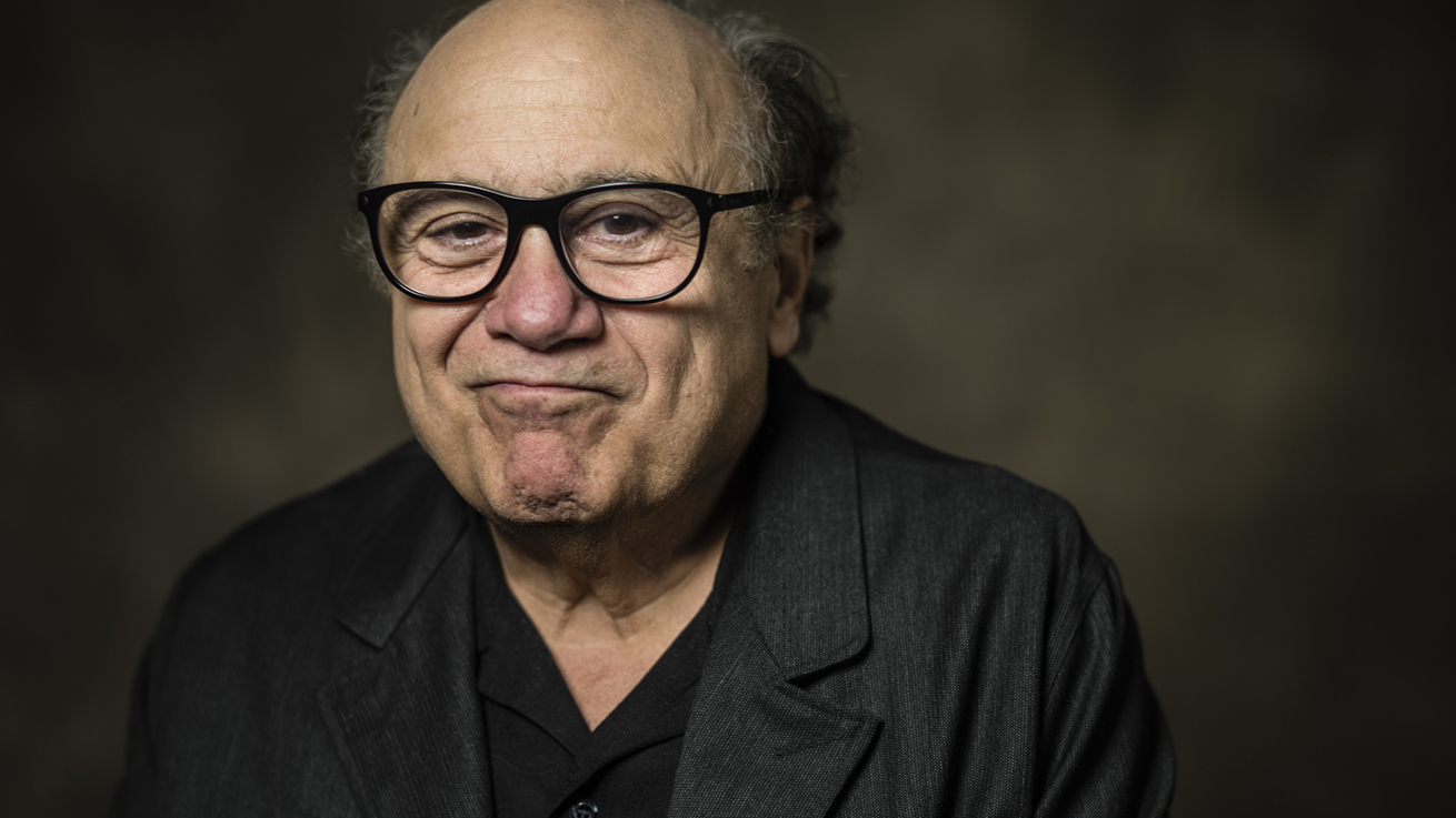 Danny DeVito aprueba a Colin Farrel como The Penguin
