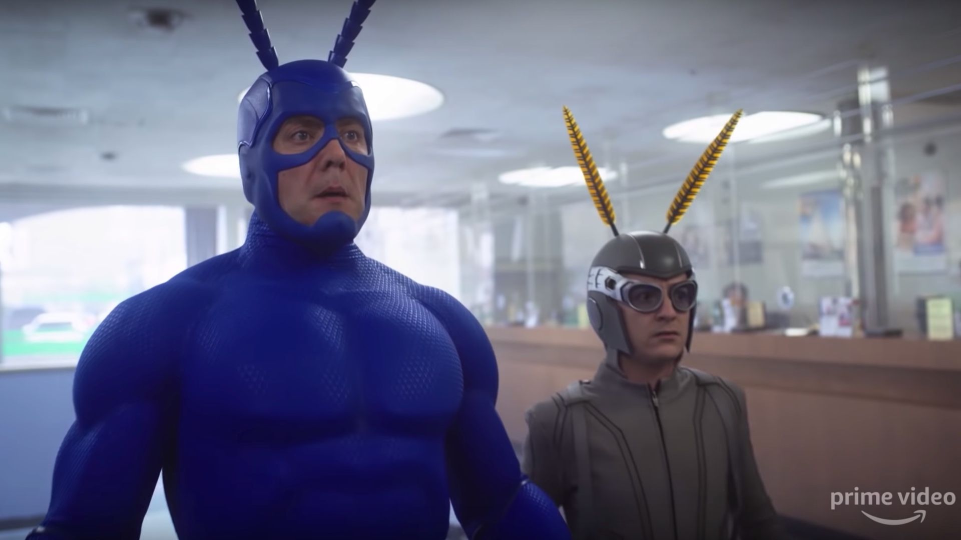 The Tick listo para la batalla en su segunda temporada