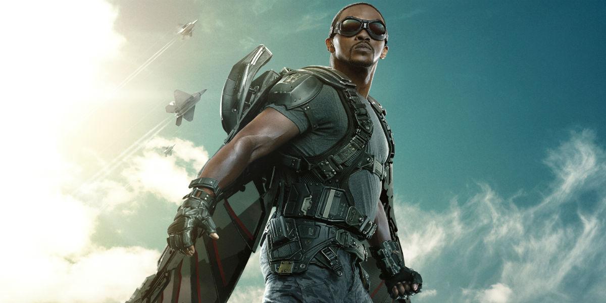Anthony Mackie habla sobre la posibilidad de sustituir a Chris Evans como Captain America