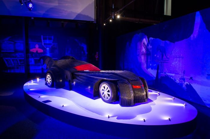 Mira estas esculturas de personajes de DC Comics en Lego por Nathan Sawaya