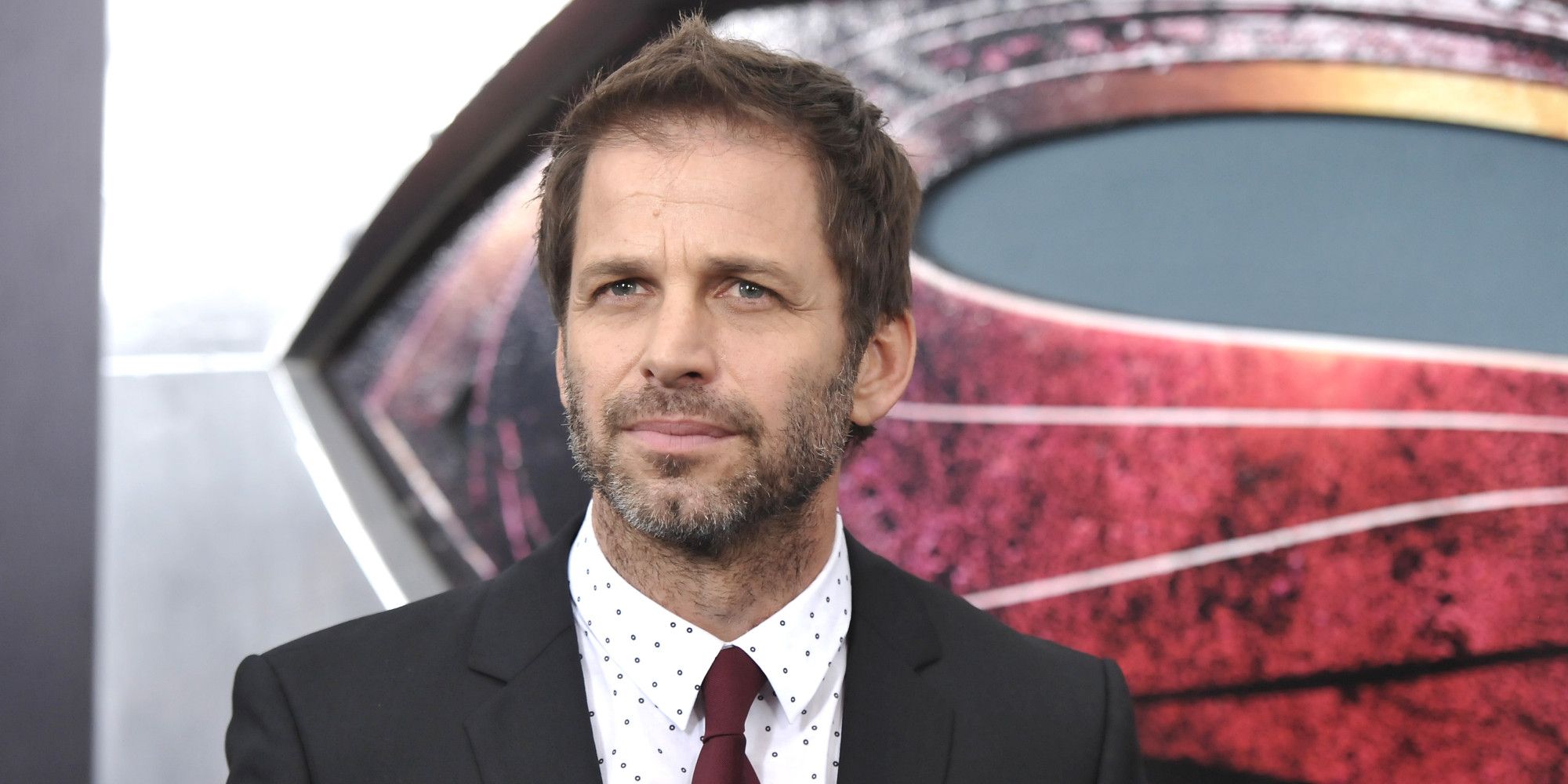 Zack Snyder elimina toda referencia a Justice League en su Twitter