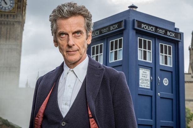 Steven Moffat afirma que es posible que Peter Capaldi continúe en Doctor Who