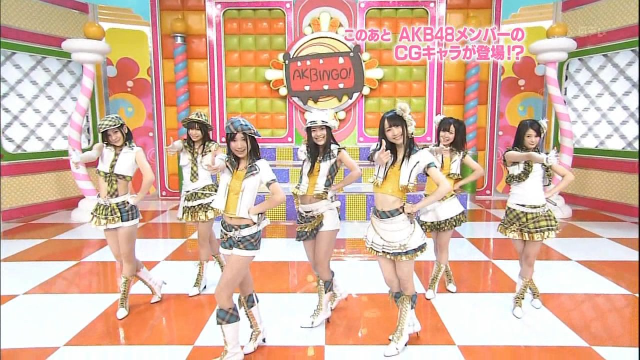 El extraño programa japonés donde soplas para que el otro se trague una cucaracha