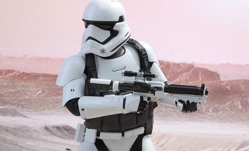 [Hot Toys] First Order Stormtrooper (Jakku Exclusive)