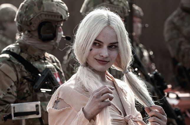 Harley Quinn iba a llevar el traje de bufón en el Suicide Squad