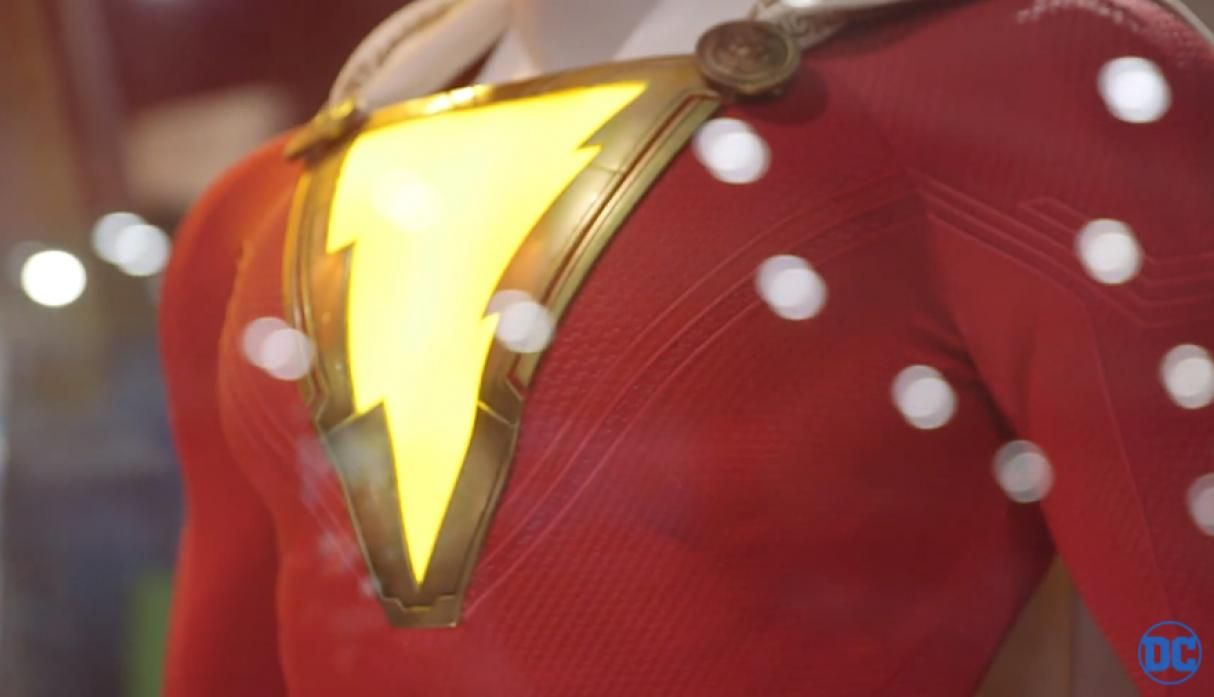 El director de Shazam! da detalles sobre el traje